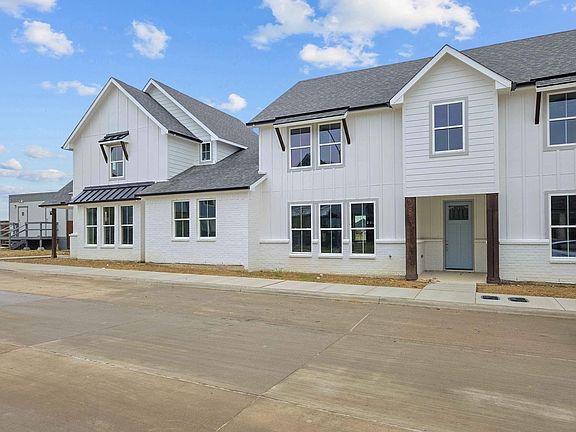 2nd image of 9616 Thorncrown Ln