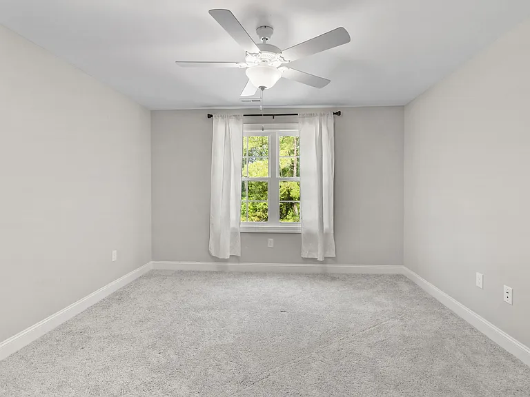807 Thrush Dr — Photo 20
