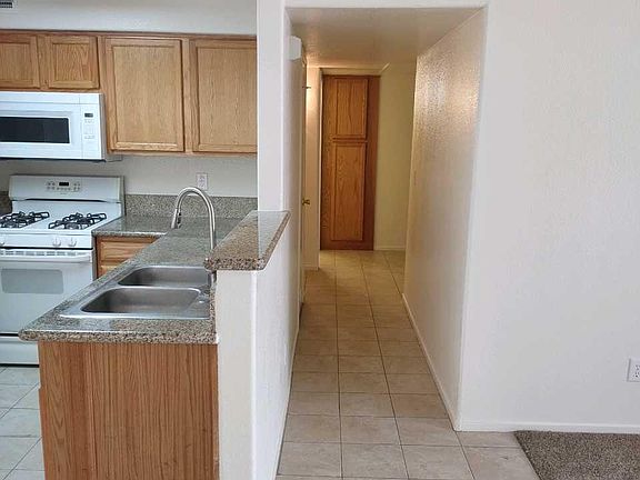 4th image of 3064 Casey Dr Unit 201