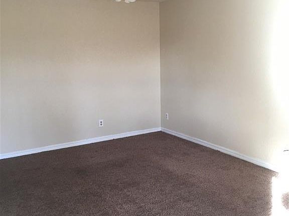 3rd image of 507 E Creek Ave