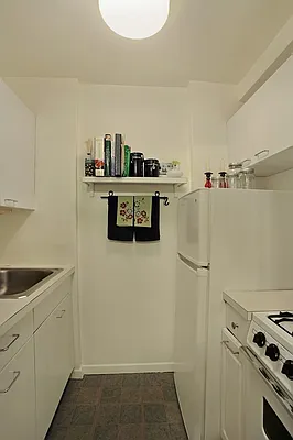 Sold by Corcoran | media 14