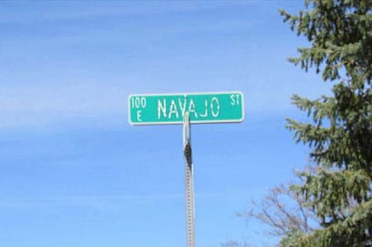 2nd image of 209 E Navajo St