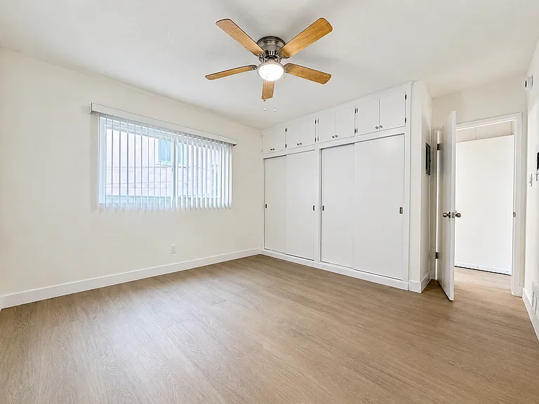 1315 N Columbus Ave. — Photo 15