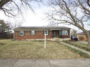 121 Hillcrest Dr, Nicholasville, KY 40356