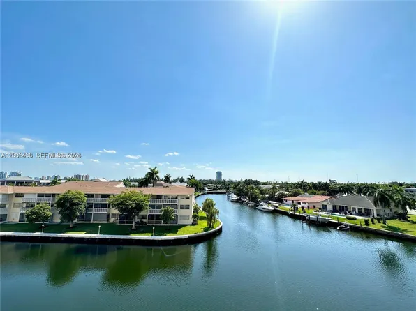 437 Golden Isles Dr APT 4J, Hallandale Beach, FL 33009