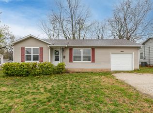 818 S Lillian Ave, Bolivar, MO 65613
