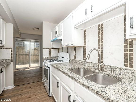 5th image of 11 Fernwood Dr #I