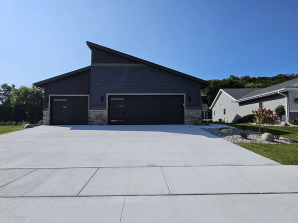 3800 Huntington Ct, Janesville, WI 53546