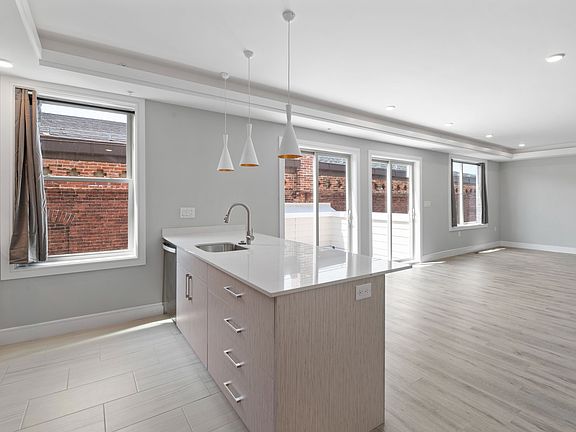 4th image of 1633 N 2nd St #2033