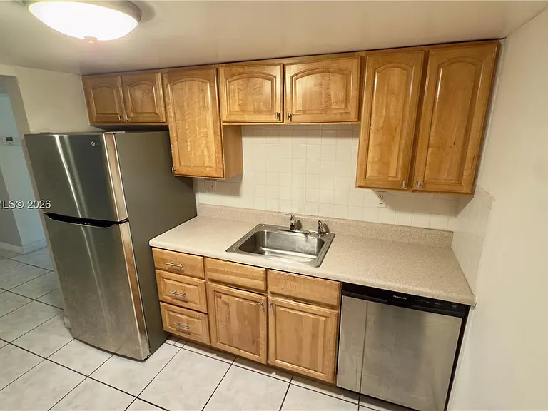 1855 NE 121st St #16 — Photo 8