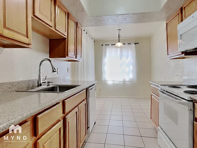 5100 N Miller Rd #23 — Photo 5