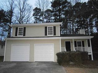 1382 Daniel Ln, Lawrenceville, GA