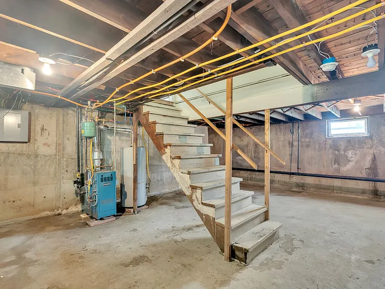 Savin Court Apartments — Photo 59