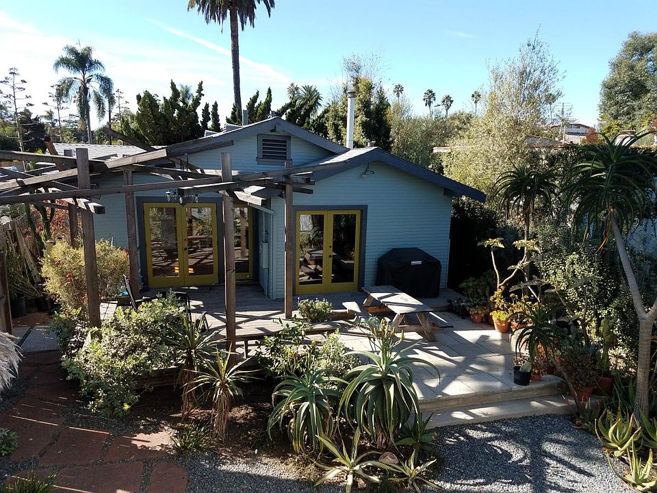 View of home/entrance