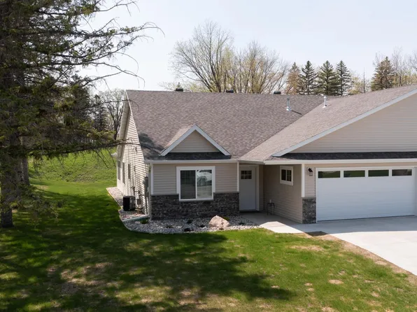 1448 Campus Dr, Fergus Falls, MN 56537