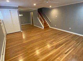7398 Valley Ave, Philadelphia, PA