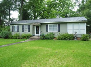 804 Chestnut St, Summit, MS 39666