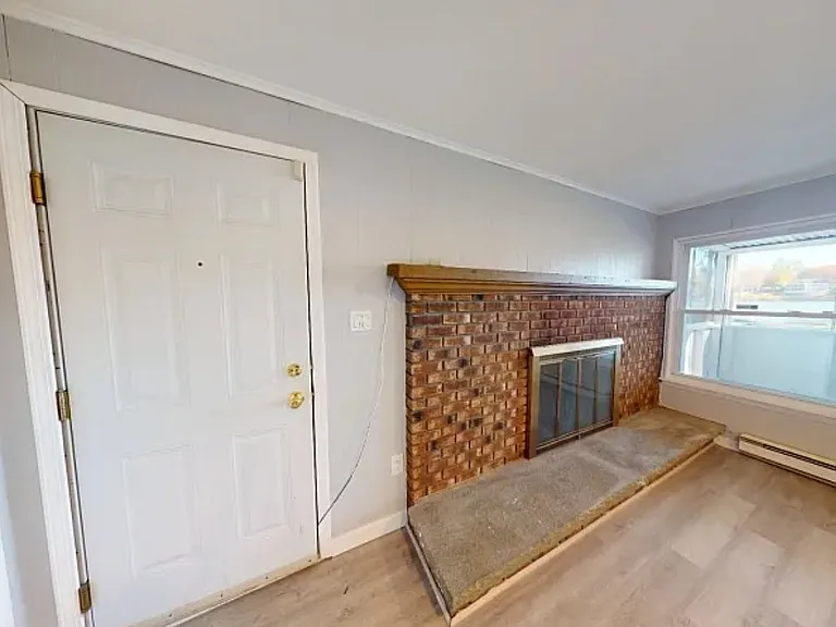246A Lake Shr N #A — Photo 3