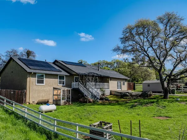 4039 Bartelink Dr, Valley Springs, CA 95252