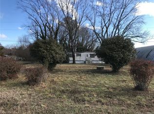 128 N End Rd, Deltaville, VA 23043