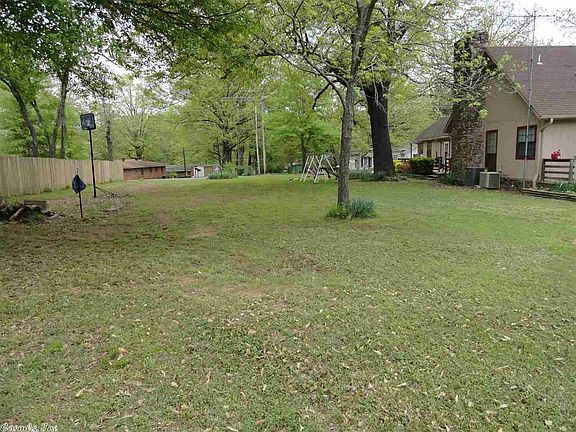 5th image of 207 S Briarwood Dr