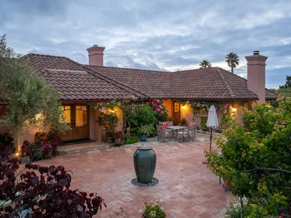 25987 Rio Vista Dr, Carmel, CA 93923