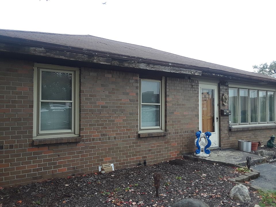 2nd image of 4883 N Cumberland Ave