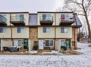 860 N Main St, Milford, MI 48381