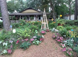 204 Lakeview Rd, Eastover, SC 29044