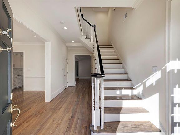 3rd image of 5426 Fairdale Ln