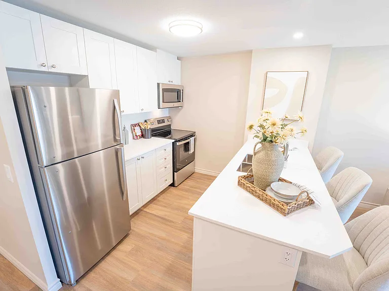 75A Fallowfield Dr — Photo 4