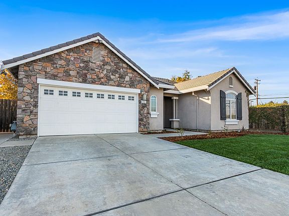 3rd image of 2691 Granite Dr