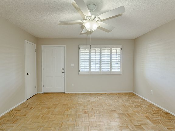 2nd image of 2124 W Wood Dr