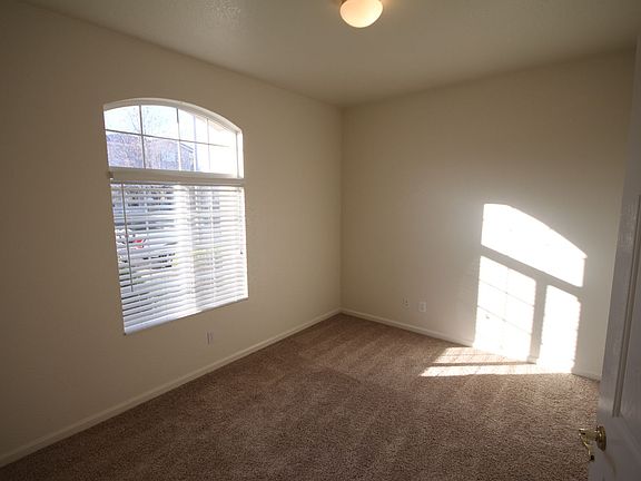 4th image of 5511 Gold Poppy Way