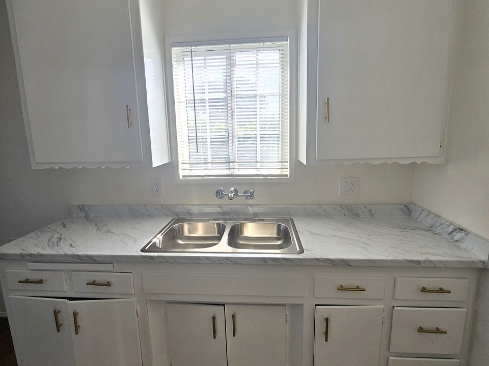 1st image of 9800 San Carlos Ave #B