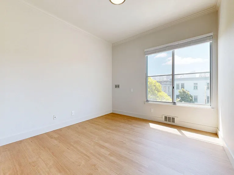 3322 Buchanan St #306 — Photo 10