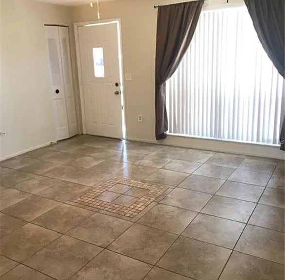 7441 Carmel Ave — Photo 5