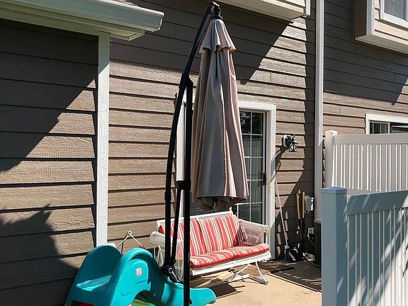 3rd image of 568 Mariner Way