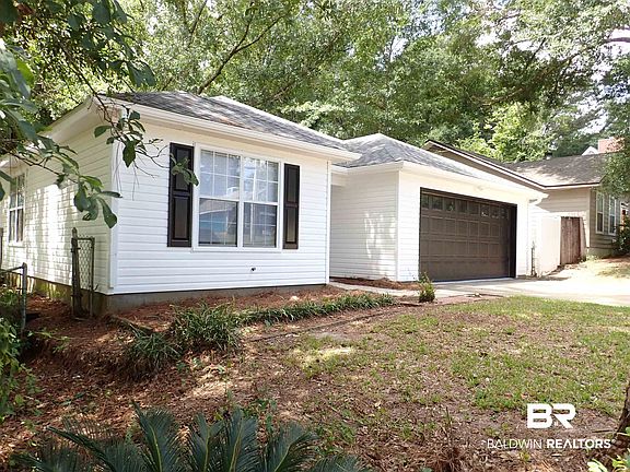 3rd image of 124 Shiloh Dr