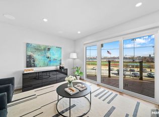 1110 River Rd APT 102, Edgewater, NJ 07020