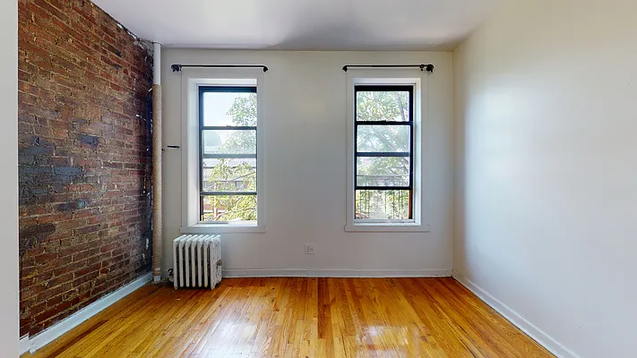 Rented by Bond New York | media 12