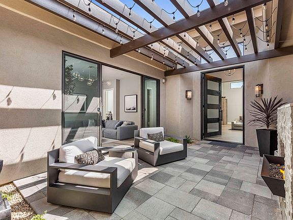 2nd image of 37205 NW Greythorn Cir