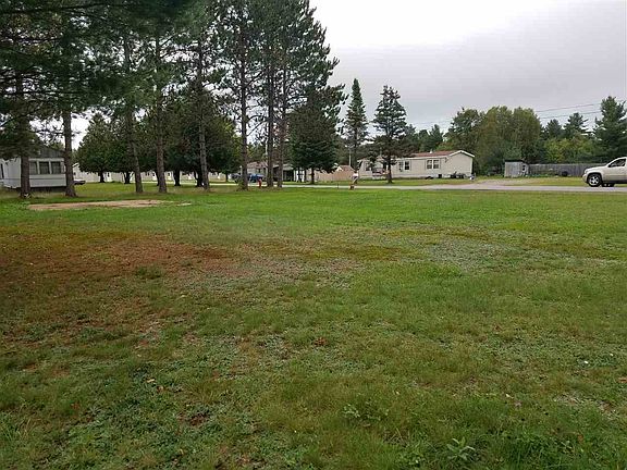 3rd image of 12 Cessna Dr