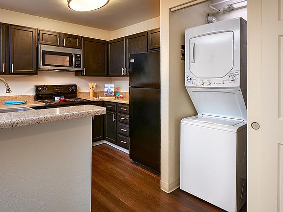3rd image of 1187 S Beech Dr #3105