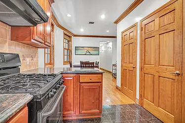 Rented by Avi Nash Associates