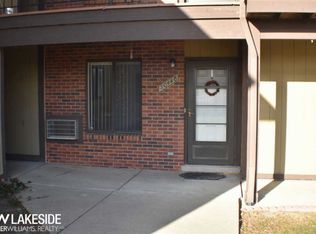 30448 Utica Rd, Roseville, MI 48066