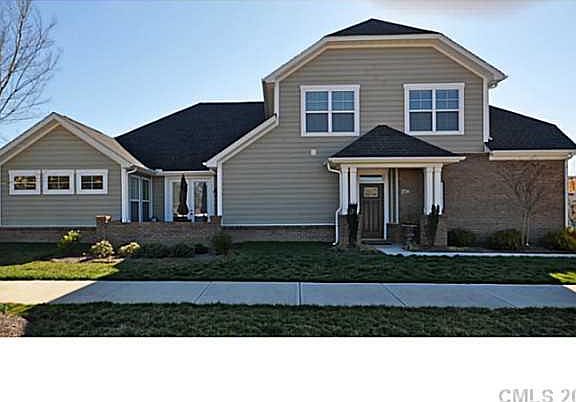 2nd image of 3729 Highland Castle Way #15