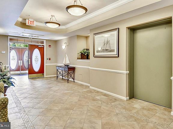 3rd image of 421 Hamlet Club Dr Unit 204