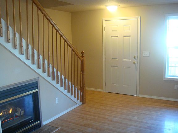 4th image of 1821 E 37th St