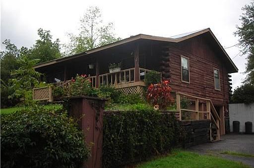 2nd image of 15637 Lakeview Dr